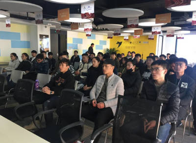 红青团创始人刘文军赴西安颐高电商园交流分享会 探索电子商务信息咨询新路径